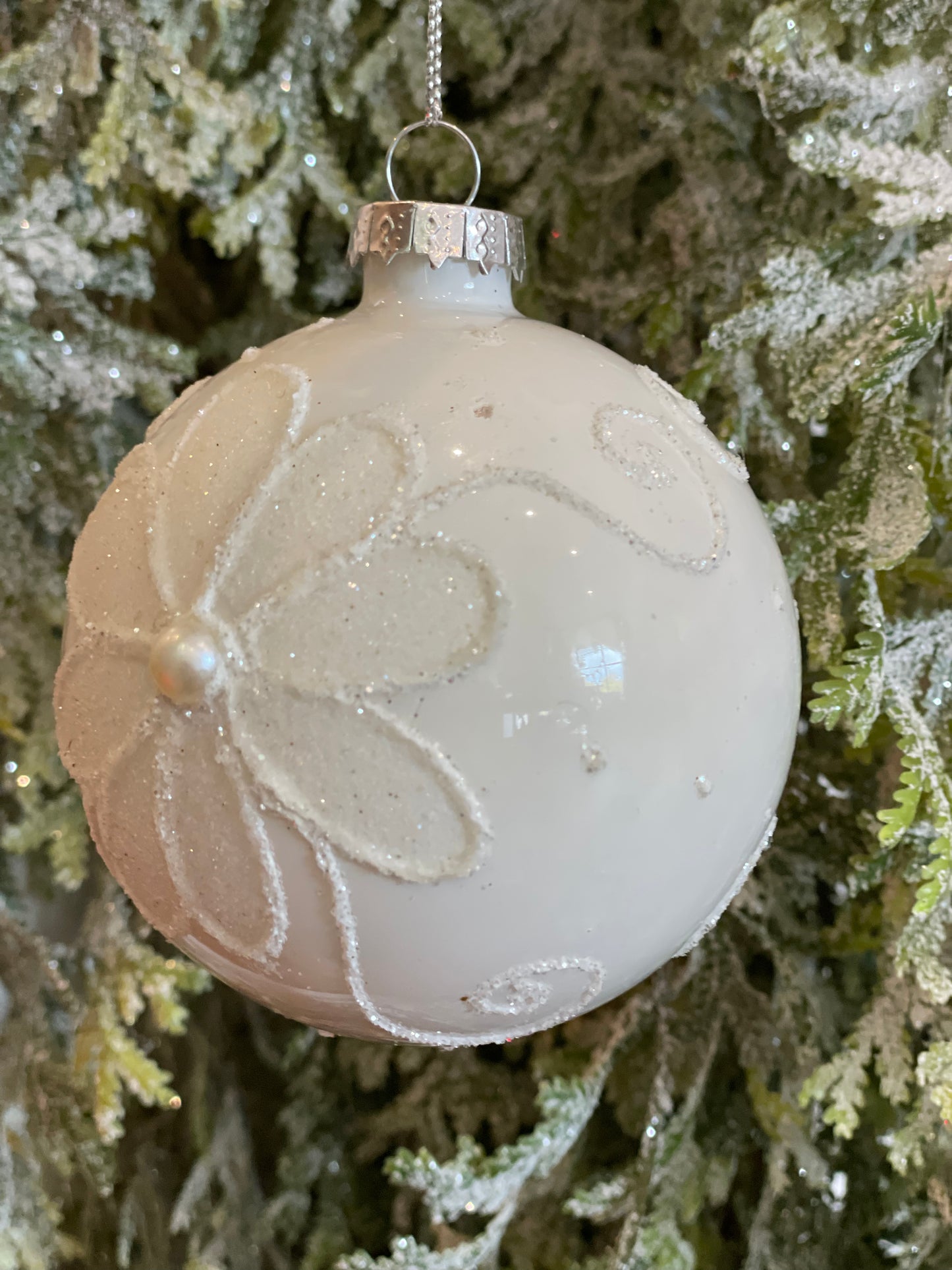 White Glass with White Glitter Flowers and Pearls