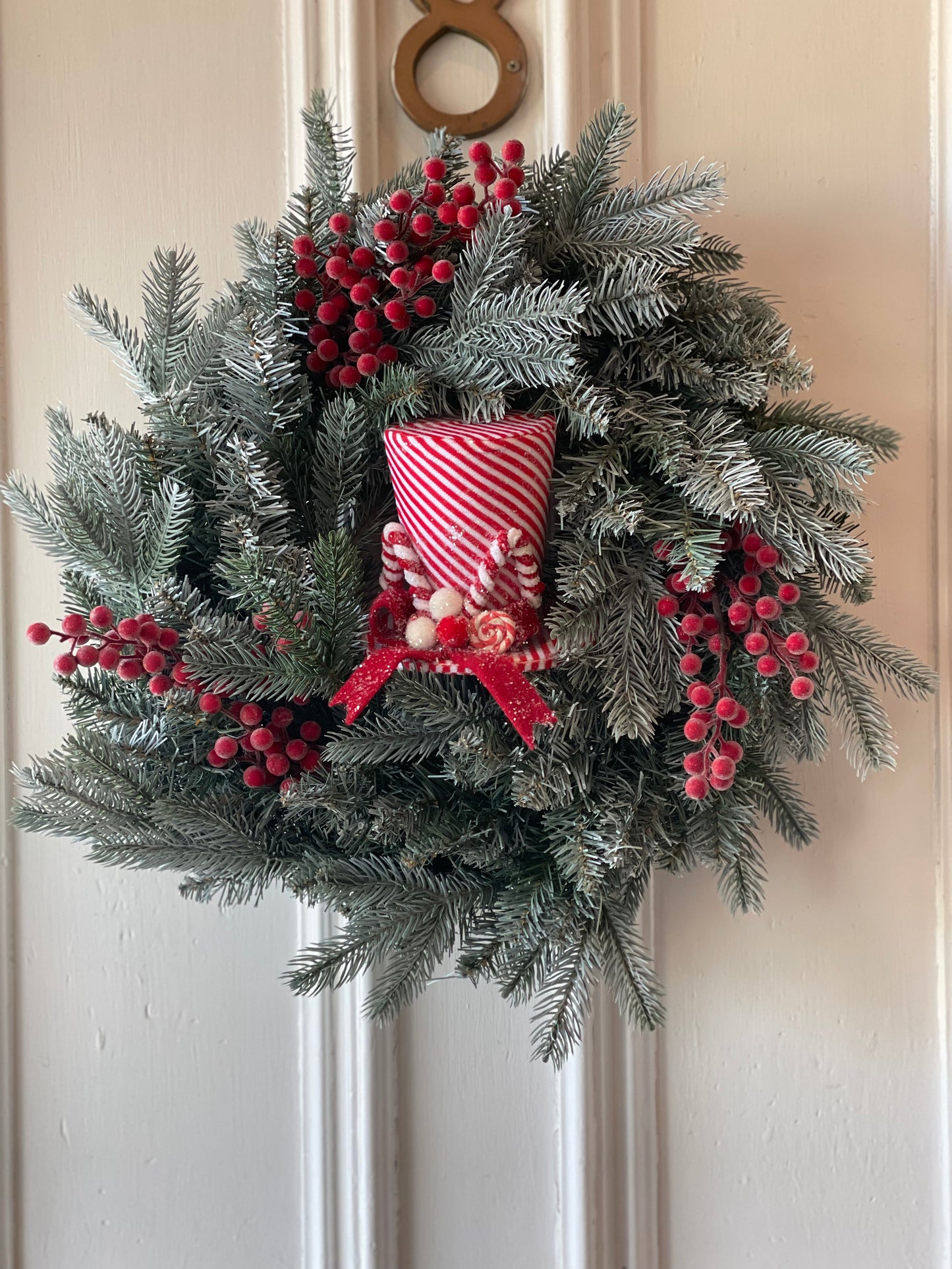 Blue Spruce Wreath with Lights