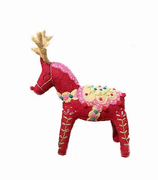 Reindeer Mantle Topper Red